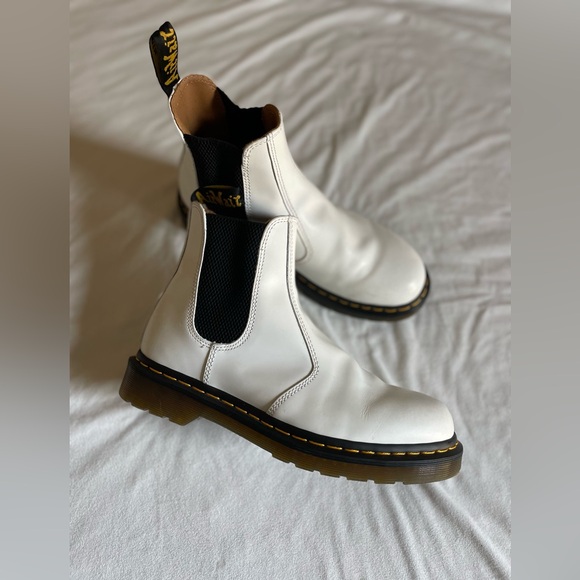 Dr. Martens Shoes - Dr. Martens women's size 9 white boots